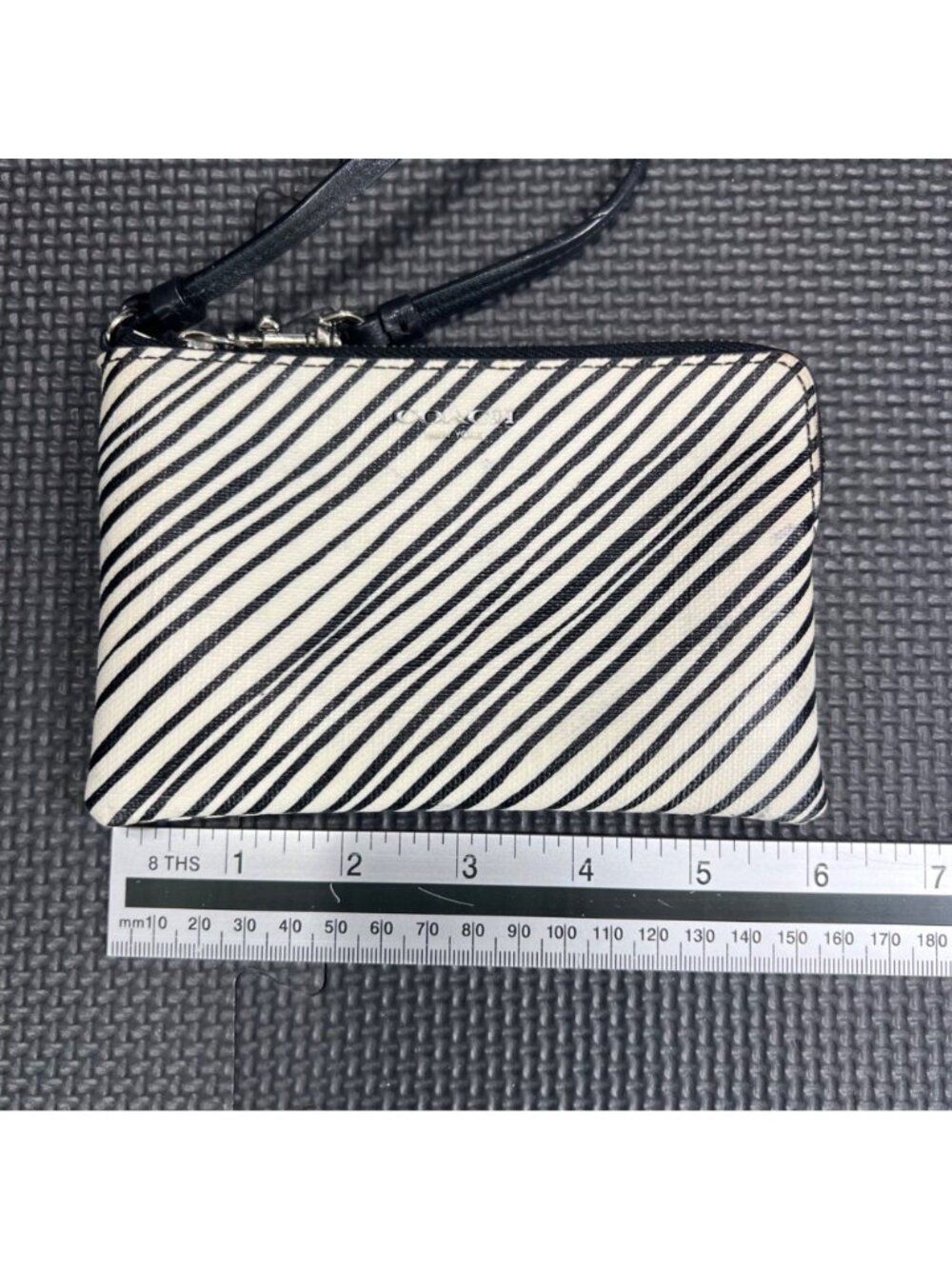 Coach Black & White Diagonal Stripe Leather Wristlet Zip Closure Compact Design - Picture 5 of 5